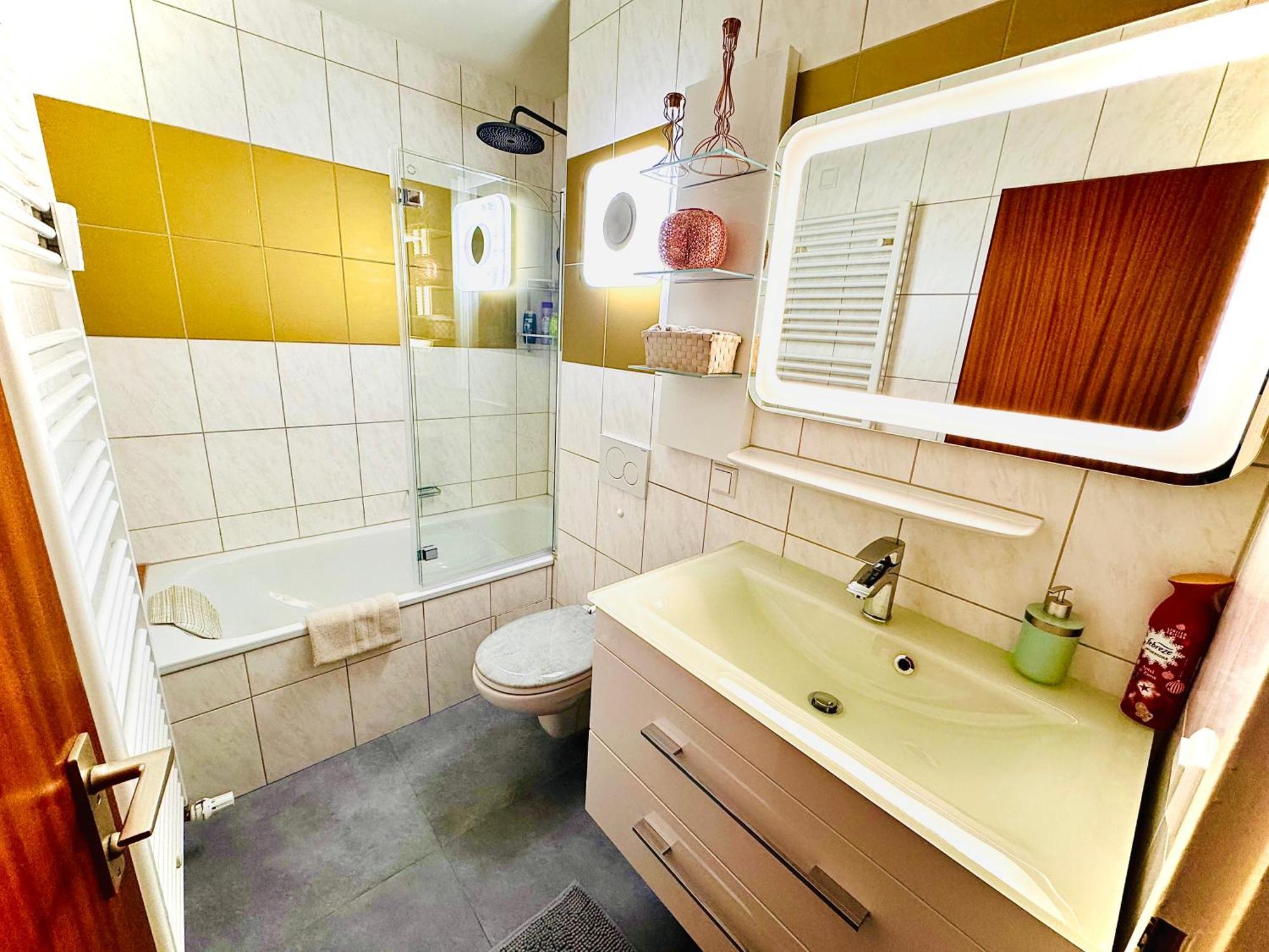 Sunset View Apartment With Logia Ettlingen Exteriör bild